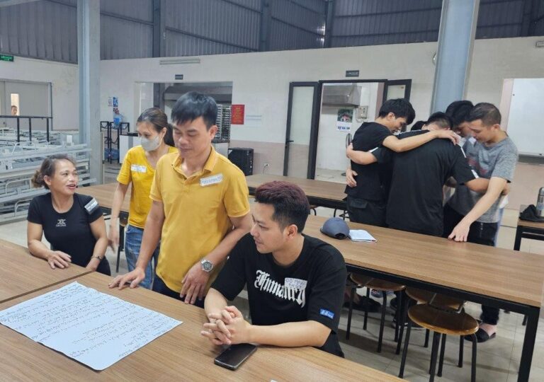 Hoạt động nhóm trong buổi đào tạo【5S CƠ BẢN】cho lao động trực tiếp dưới xưởng sản xuất [Hà Nội]